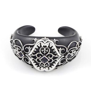 Stephen Webster Les Dents de la Mer Cuff Bracelet